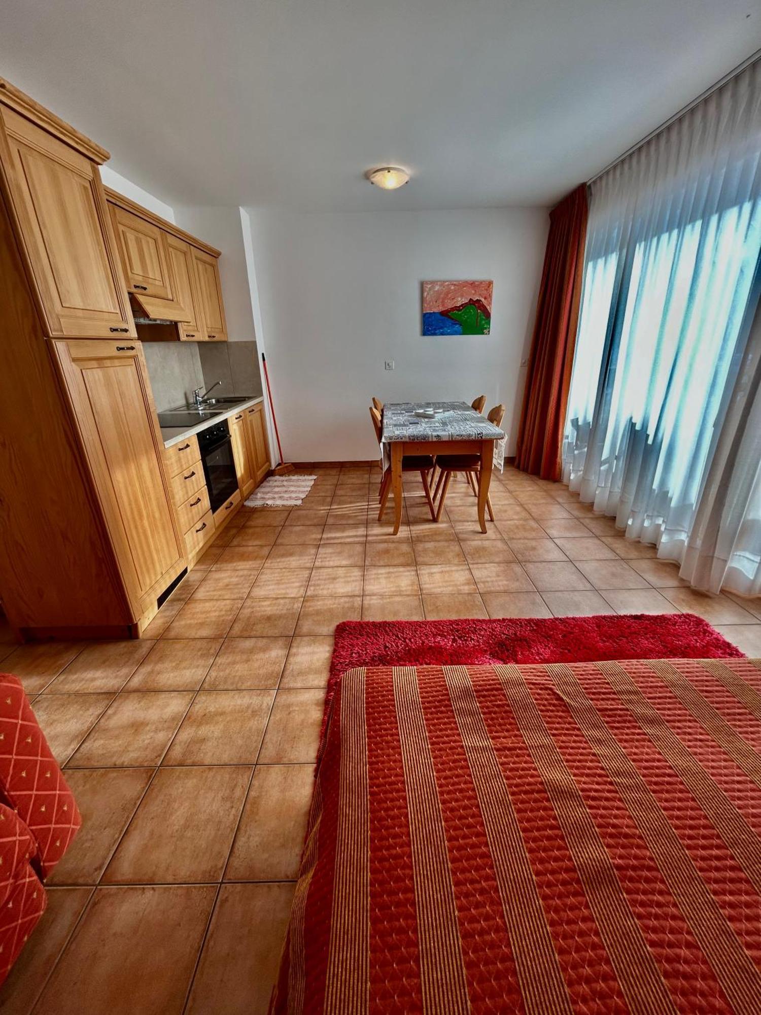 Hotel-Aparthotel Сан Бернардино Екстериор снимка