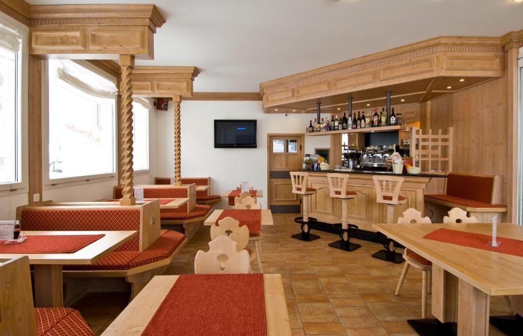 Hotel-Aparthotel Сан Бернардино Екстериор снимка