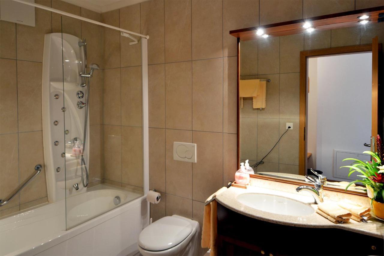 Hotel-Aparthotel Сан Бернардино Стая снимка